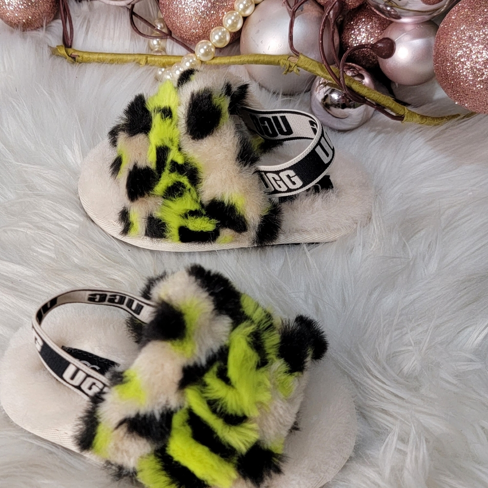 Ugg Fluff Yeah Toddler slippers Brand New